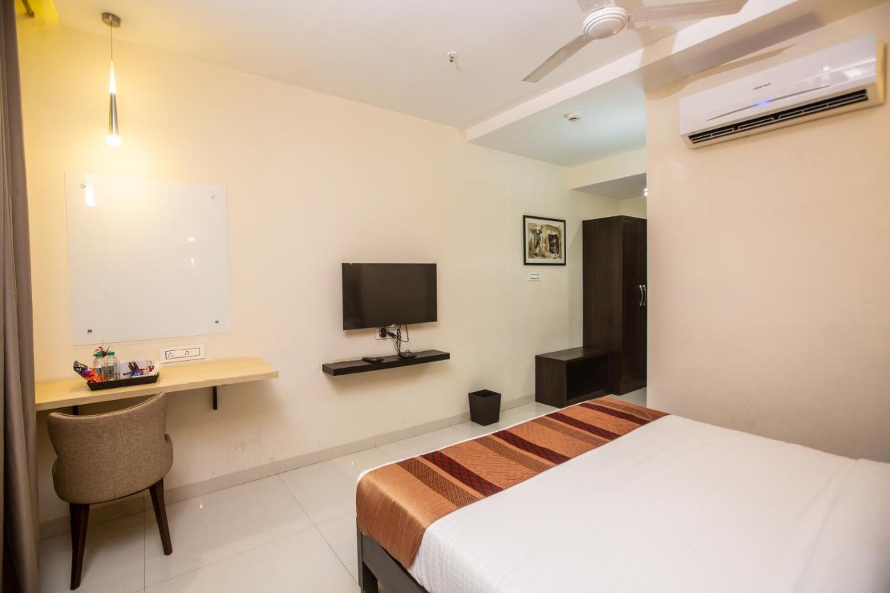 Hotel Singh'S By Wb Inn, Vashi, Navi Mumbai Luaran gambar