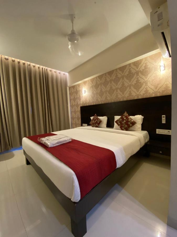 Hotel Singh'S By Wb Inn, Vashi, Navi Mumbai Luaran gambar